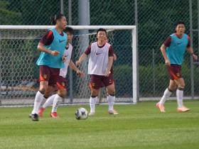北青：国足战日本演练5后卫阵容，强调对抗、跑动和速度