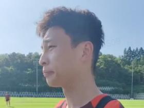 巴顿：新位置对自己来说很有挑战，战日本思想统一去拼对手