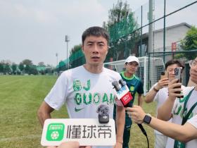 李磊：考虑再三决定留队，球队有伤病作为老将不该离开