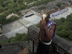 亚马尔晒中国行照片和视频：享受你所梦想的生活